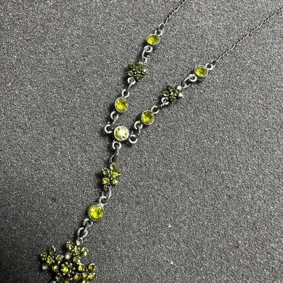 Vintage Bellagio Green Crystal Dark Silver Tone Necklace Made in USA Flawed - Picture 4 of 5
